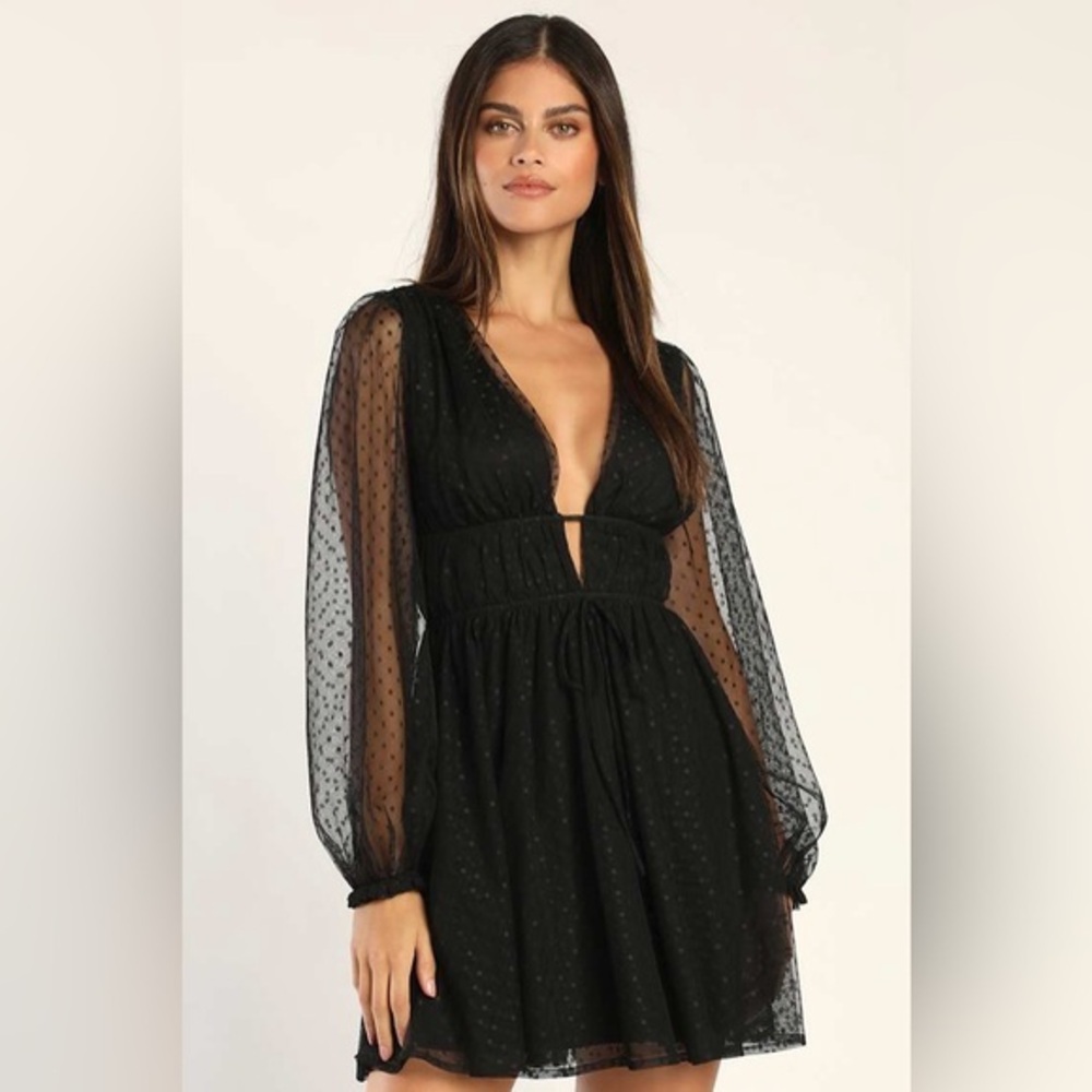 LULU’S SWEET TWIST SWISS DOT TULLE LONG SLEEVE MINI DRESS